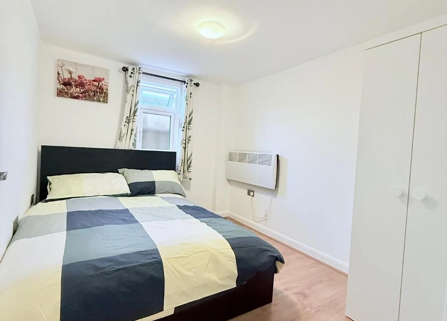 Fountain House And Bell House Apartment Dagenham