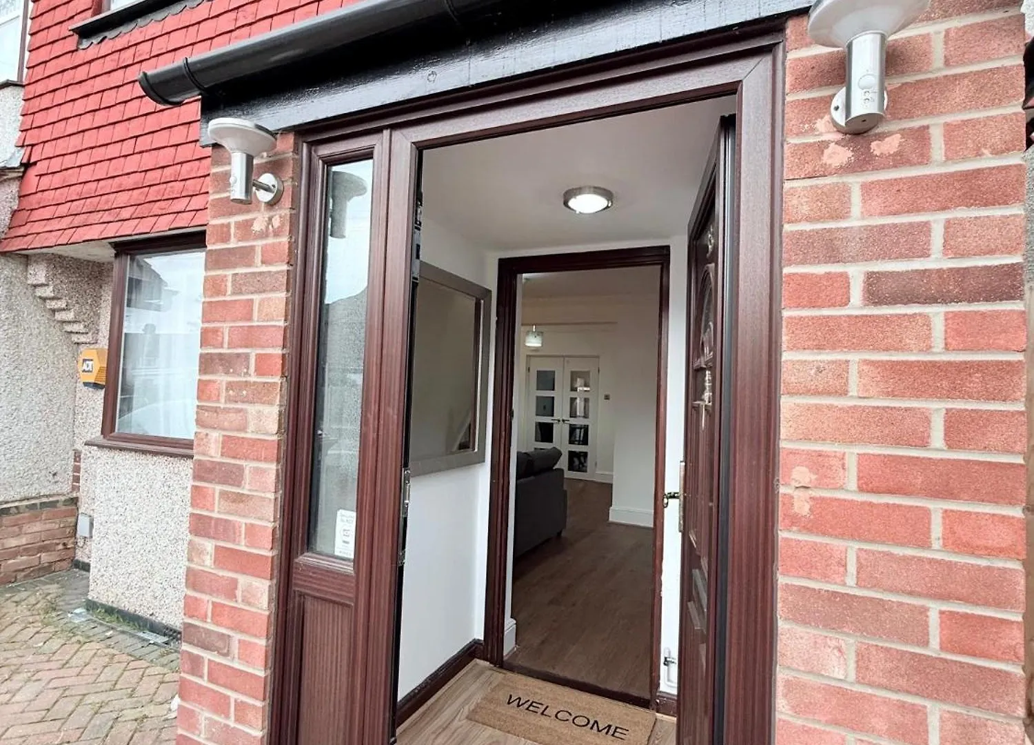 Fountain House And Bell House Apartment Dagenham
